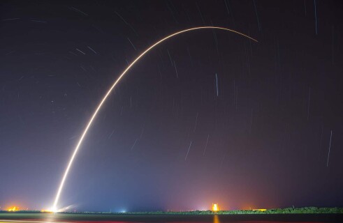 SpaceX has finally launched the first satellites for the worldwide telecommunications network