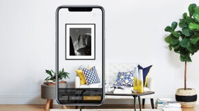 AR-application Art.com helps to choose a picture for the interior