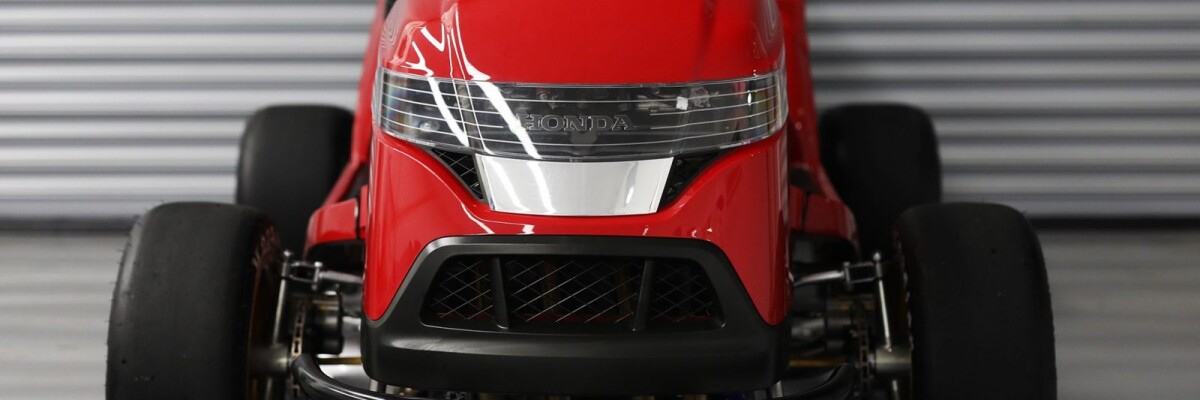 Гонки на газонокосилках: Honda разработала самый быстрый «болид» в мире
