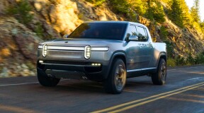 Ford announces electric SUV based on Rivian platform