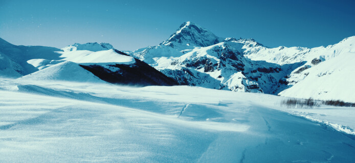 American polar explorers inspect the glacier of the ‘day of final judgment’
