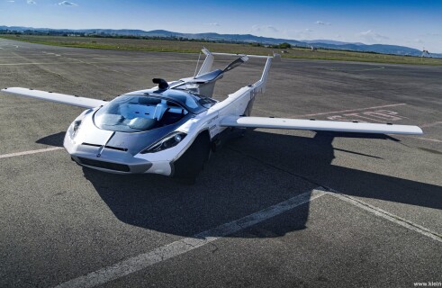 Stefan Klein shares his very first flight with the AirCar