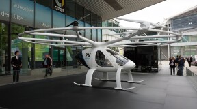 Fully electric air taxi Volocopter 2X completes its first manned flight