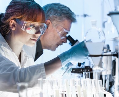 Scientists invent ‘self-healing’ material