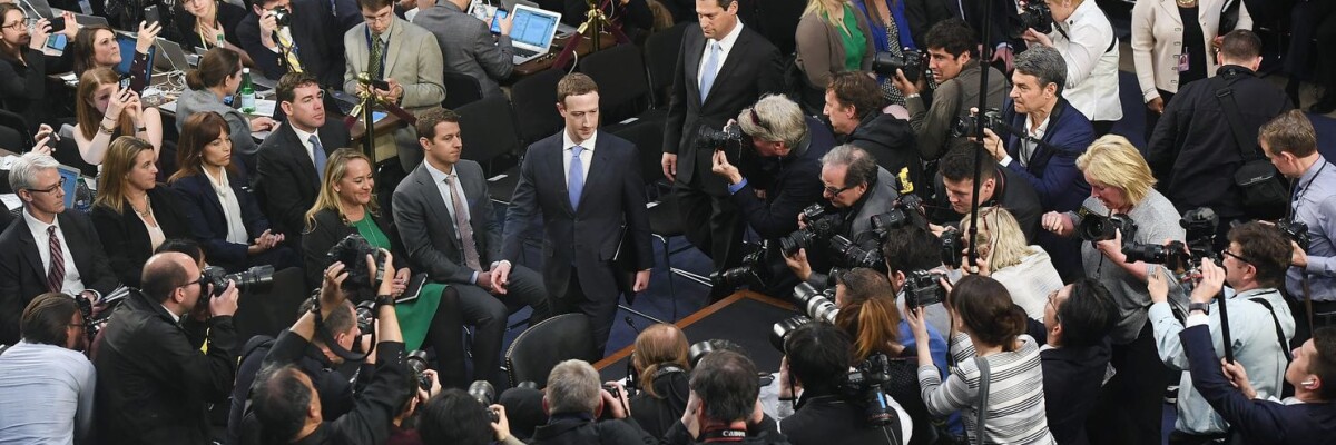 Цукерберг выступил в сенате США с извинениями и, похоже, вернул доверие инвесторов