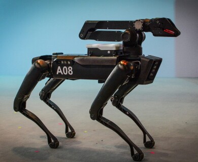 Boston Dynamics SpotMini Robots Try Themselves as Loaders