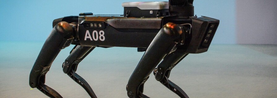 Boston Dynamics SpotMini Robots Try Themselves as Loaders