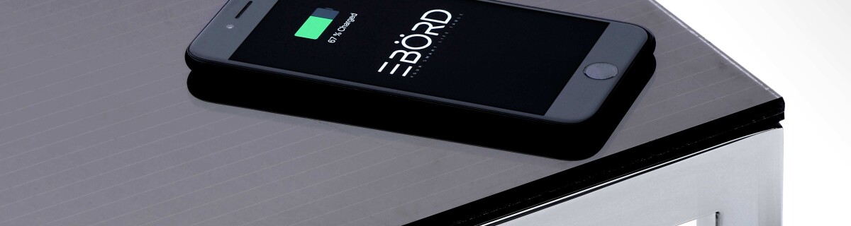 Charge your gadgets from the sun with the Ebörd table