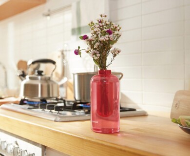 Samsung creates a vase that doubles as a fire extinguisher and works like a grenade