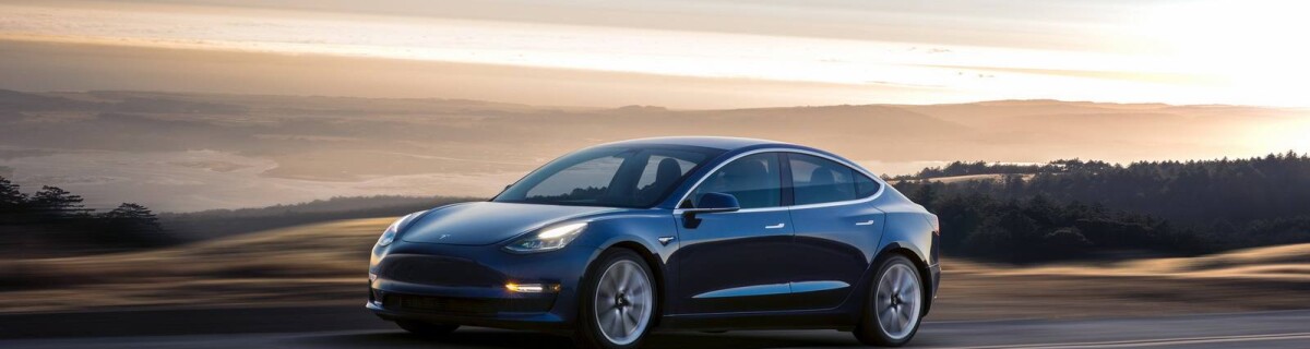 Автопилот Tesla уже не хуже живого водителя