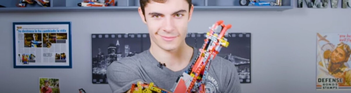 A Young Inventor Builds Himself a Prosthesis with Lego Pieces