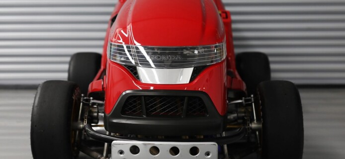 Lawnmower Racing: Honda Develops the Fastest Lawnmower in the World
