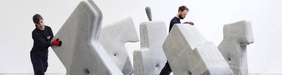 25 Tons of Weight Maneuvered by Hand: A Unique Building Technology