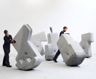 25 Tons of Weight Maneuvered by Hand: A Unique Building Technology