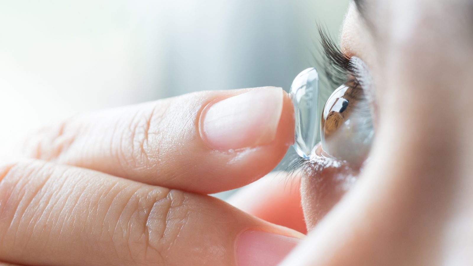 Hydrogel Lenses Will Help Cure Corneal Melting Hitecher so-iva-u-boji-optika-deni