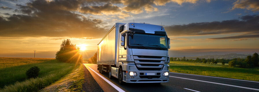 Peloton Enabling One Driver to Operate Two Trucks