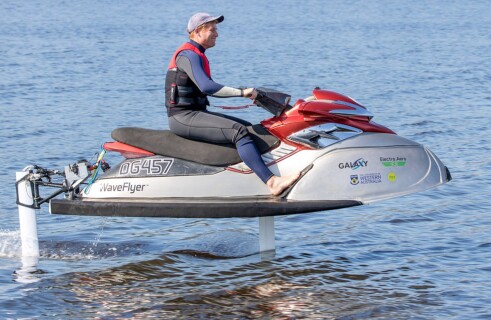 WaveFlyer - the flying jetski