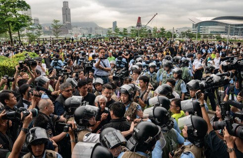 Протесты в Гонконге: сайты знакомств и игры с дополненной реальностью