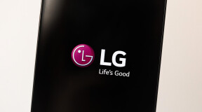 LG to release a phone with three screens