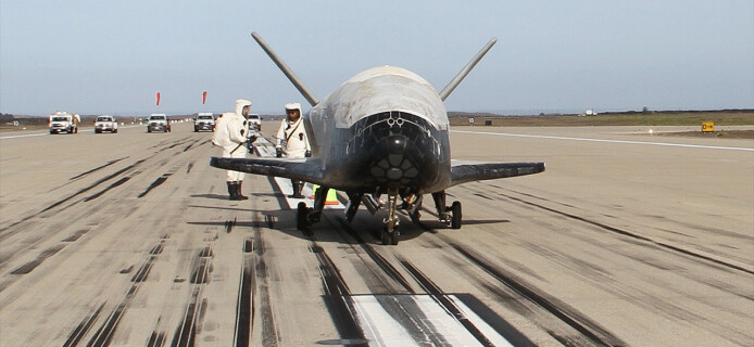 Automatic space plane X-37B breaks record in orbital flight duration