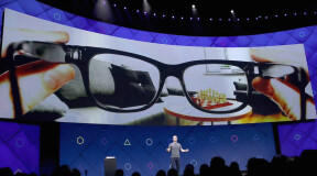 Facebook создаст AR-очки с голосовым помощником