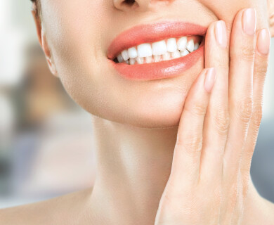Encompass to Make Your Teeth Snow-white in Seconds