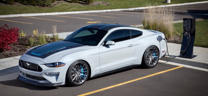 Ford Presents All-electric Mustang with 900 Hp Engine and Manual Gearbox