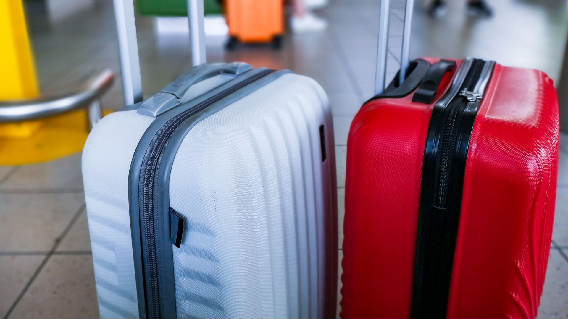 Japan to create a suitcase for the blind Hitecher