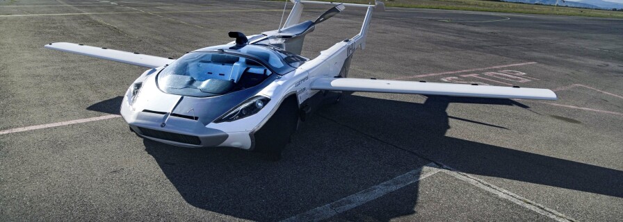 Stefan Klein shares his very first flight with the AirCar