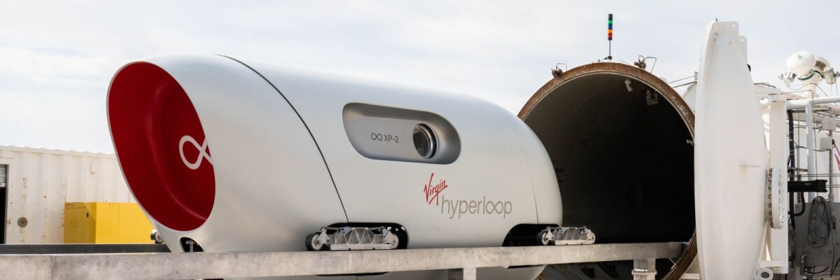 Virgin Hyperloop успешно провела испытания с пассажирами на борту