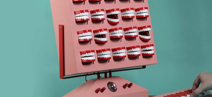 Поющие челюсти: Лав Халтен показал новый музыкальный инструмент