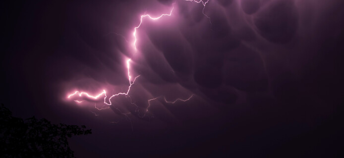 Life on Earth could have emerged from a lightning strike