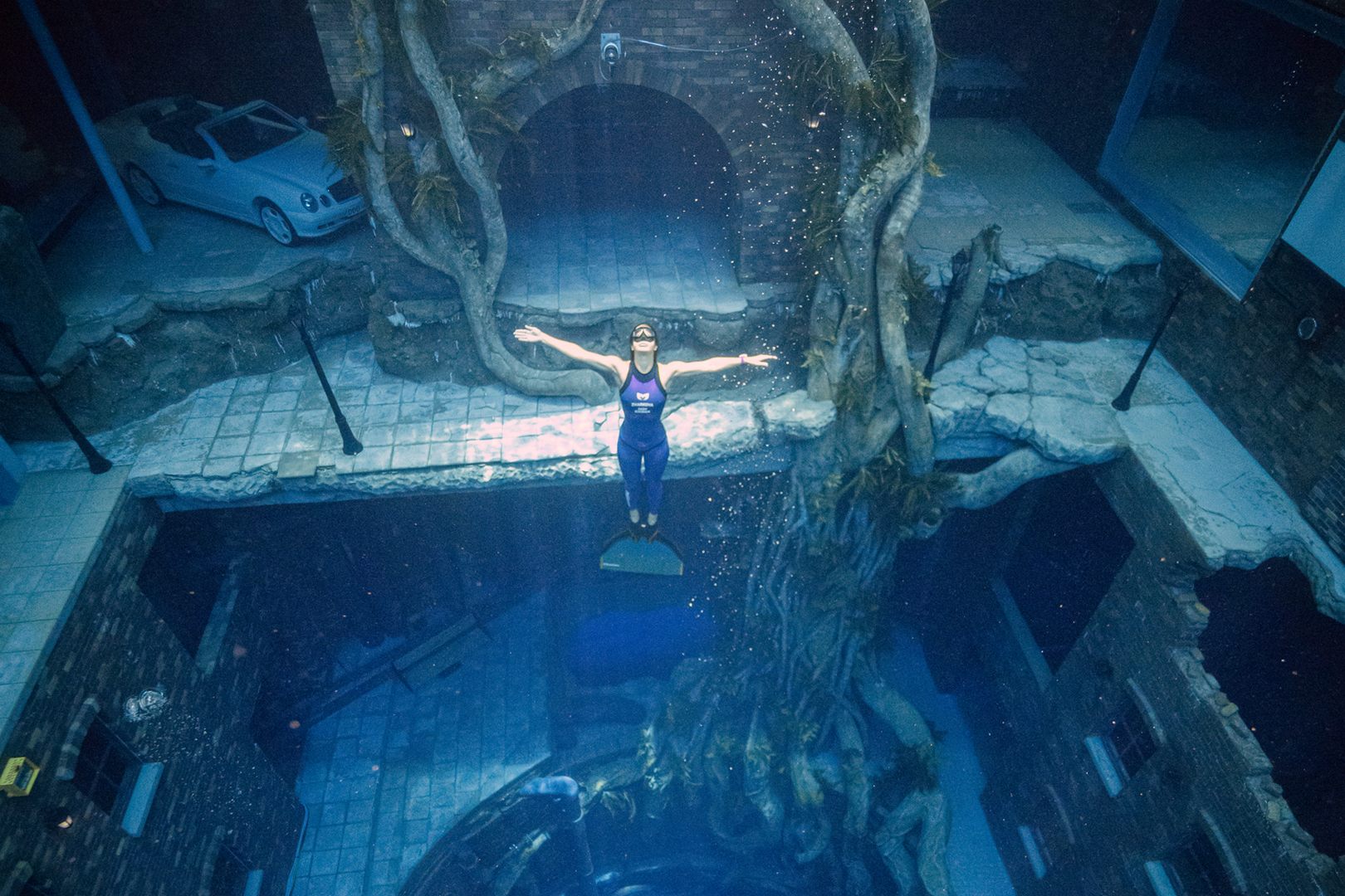 Самый большой в бассейн в мире фото