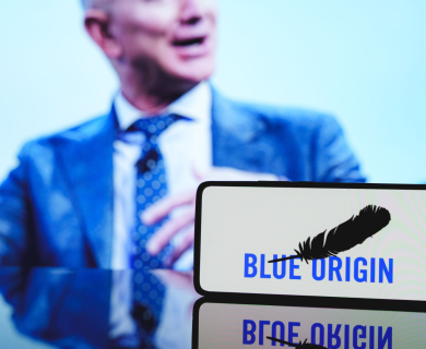 Космическая компания Blue Origin отправила в суборбитальный полёт женский экипаж