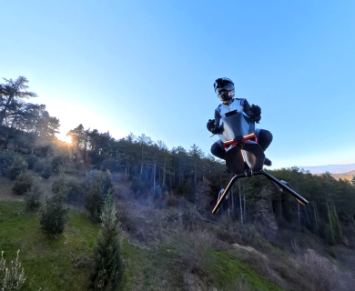 The first flight of the flying motorcycle was successful