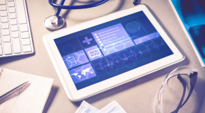 Home Doctor: How Gadgets and Apps Empower Self-Monitoring in 2025