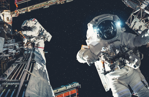 Private Space Stations: What the Orbital Economy Looks Like in 2025