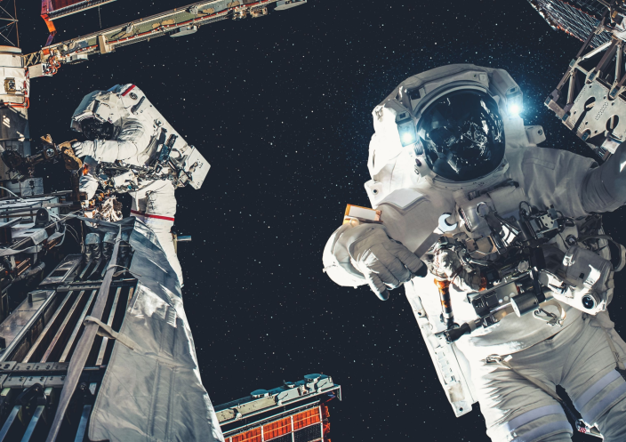 Private Space Stations: What the Orbital Economy Looks Like in 2025