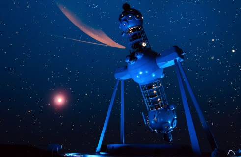 “Business Space”. A Large-Scale Review of Commercial Space Companies